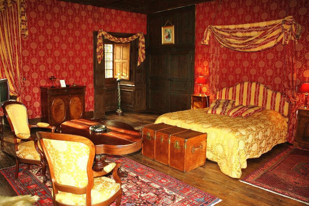 Chateau De La Chassagne Bed & Breakfast Saint-Hilaire-le-Chateau ภายนอก รูปภาพ