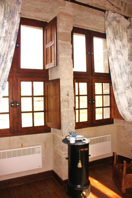 Chateau De La Chassagne Bed & Breakfast Saint-Hilaire-le-Chateau ภายนอก รูปภาพ