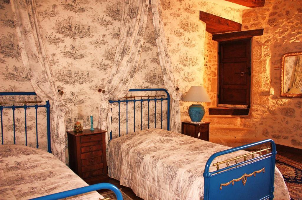 Chateau De La Chassagne Bed & Breakfast Saint-Hilaire-le-Chateau ภายนอก รูปภาพ