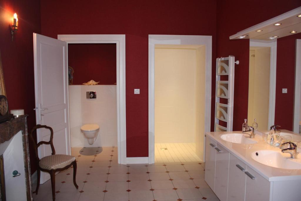 Chateau De La Chassagne Bed & Breakfast Saint-Hilaire-le-Chateau ภายนอก รูปภาพ