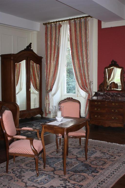 Chateau De La Chassagne Bed & Breakfast Saint-Hilaire-le-Chateau ห้อง รูปภาพ