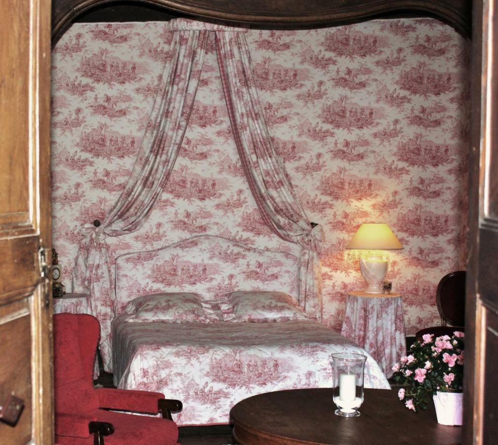 Chateau De La Chassagne Bed & Breakfast Saint-Hilaire-le-Chateau ภายนอก รูปภาพ