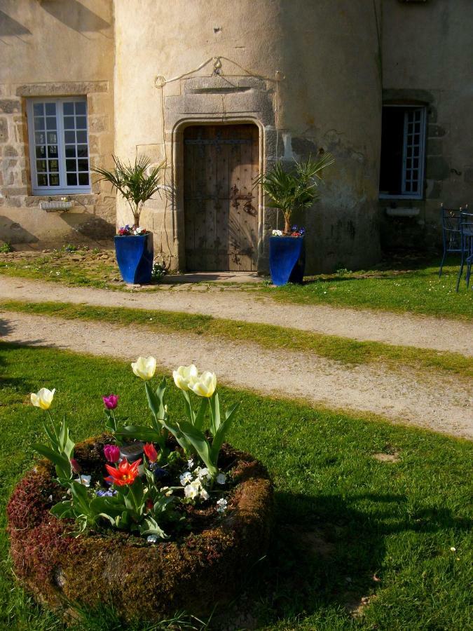Chateau De La Chassagne Bed & Breakfast Saint-Hilaire-le-Chateau ภายนอก รูปภาพ