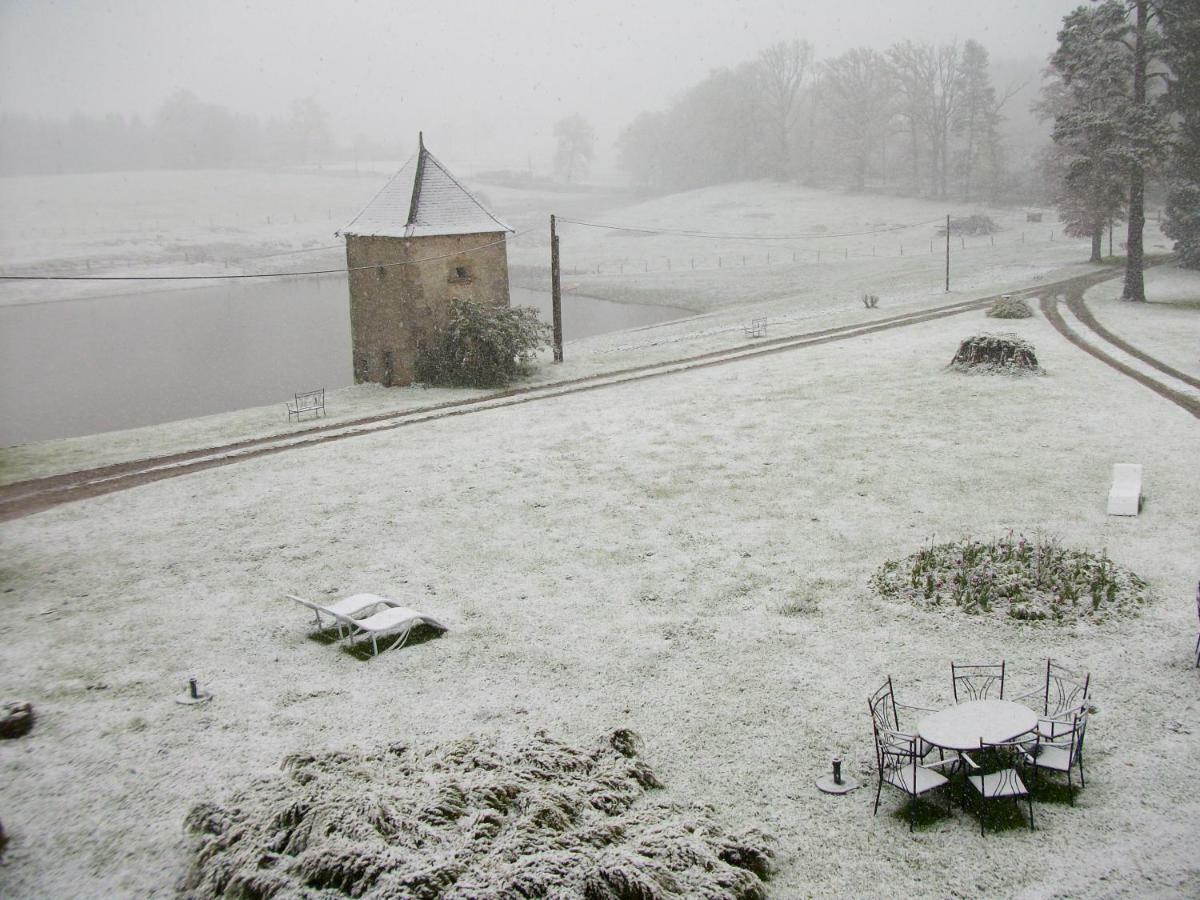 Chateau De La Chassagne Bed & Breakfast Saint-Hilaire-le-Chateau ภายนอก รูปภาพ